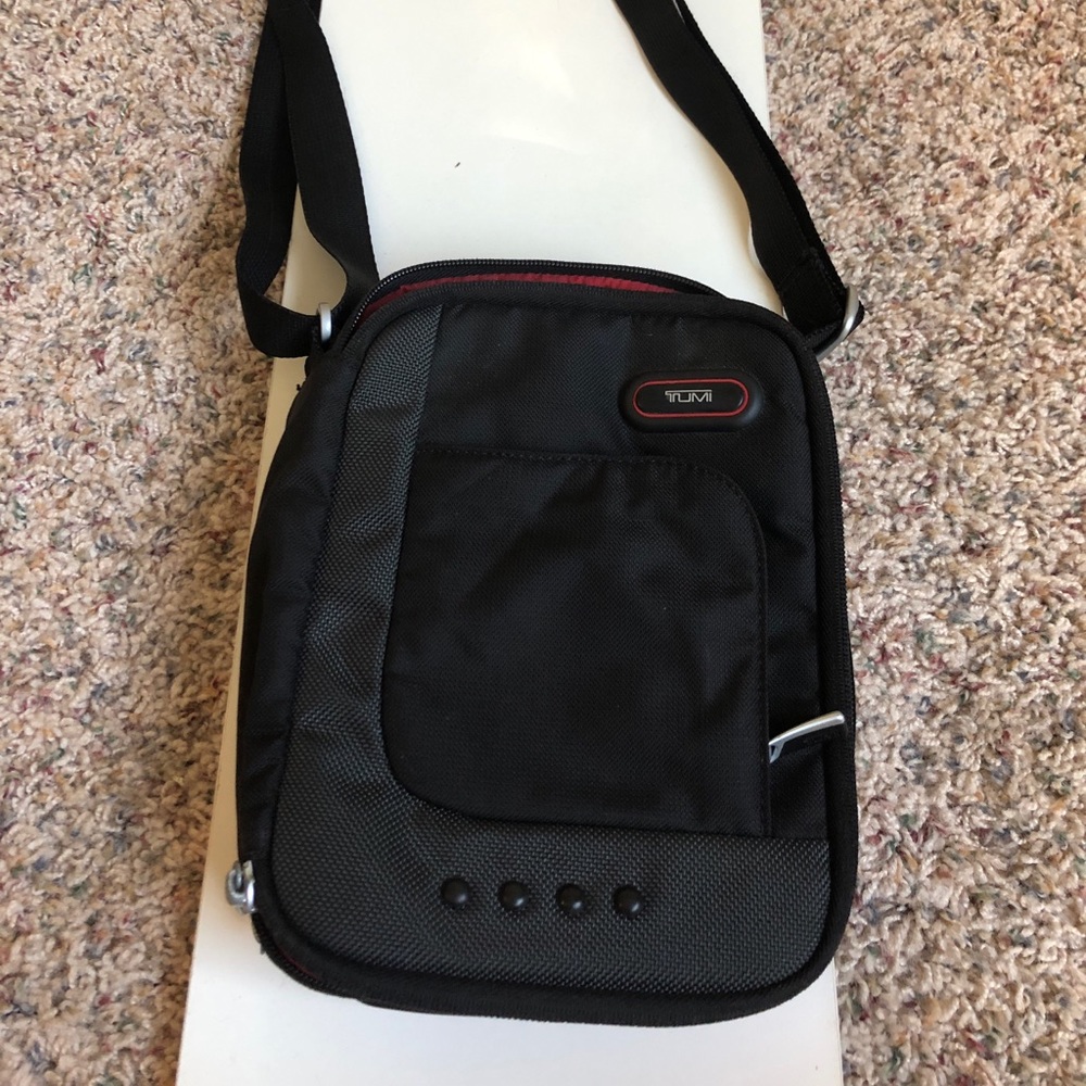 Tumi electronic case